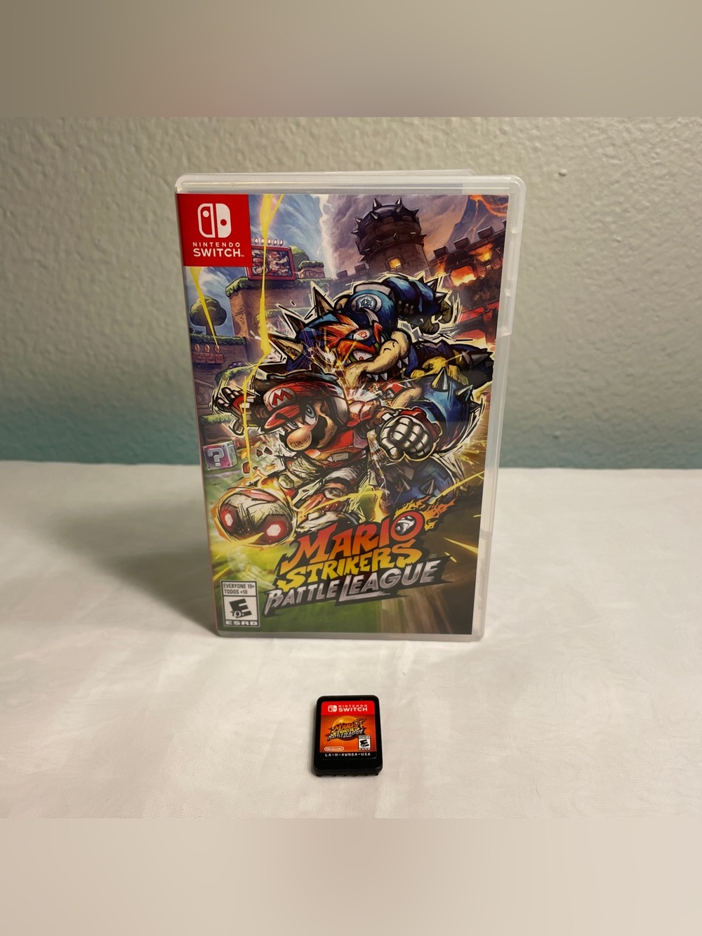 Mario Strikers: Battle League (Nintendo Switch, 2022) CIB Tested & Works Game